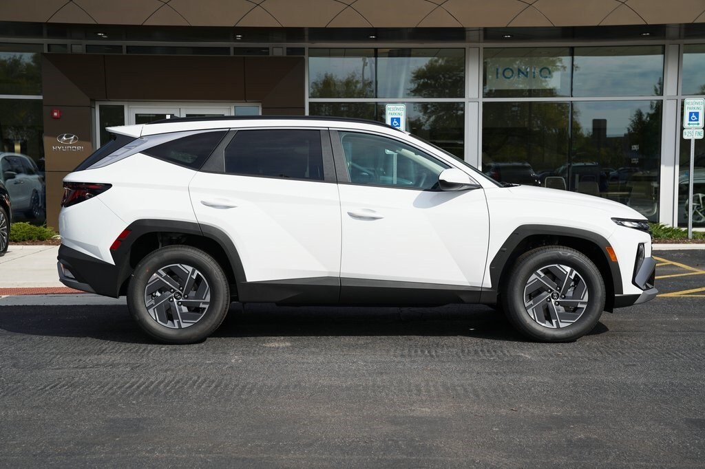 New 2025 Hyundai Tucson Hybrid Blue SUV