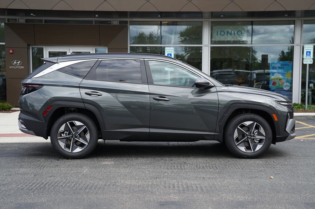New 2026 Hyundai Tucson Hybrid SEL Convenience SUV