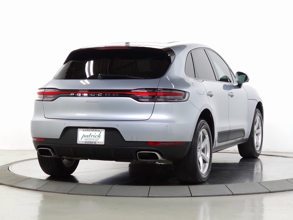 2021 Porsche Macan Base 12