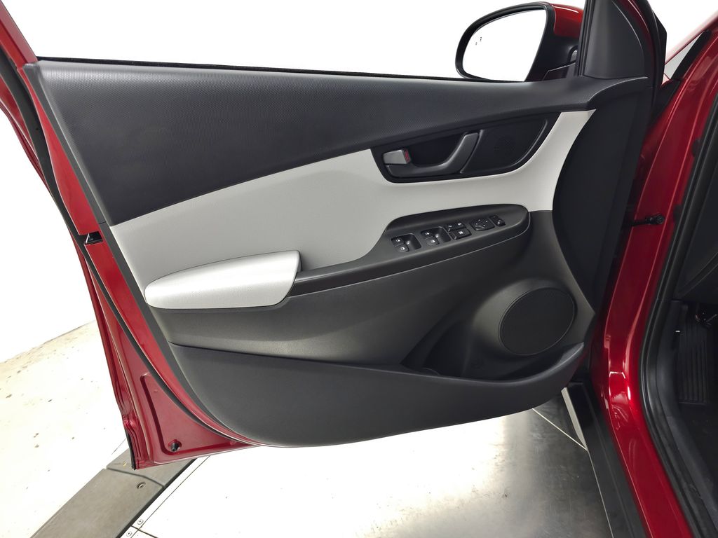 2023 Hyundai Kona SEL - Photo 14