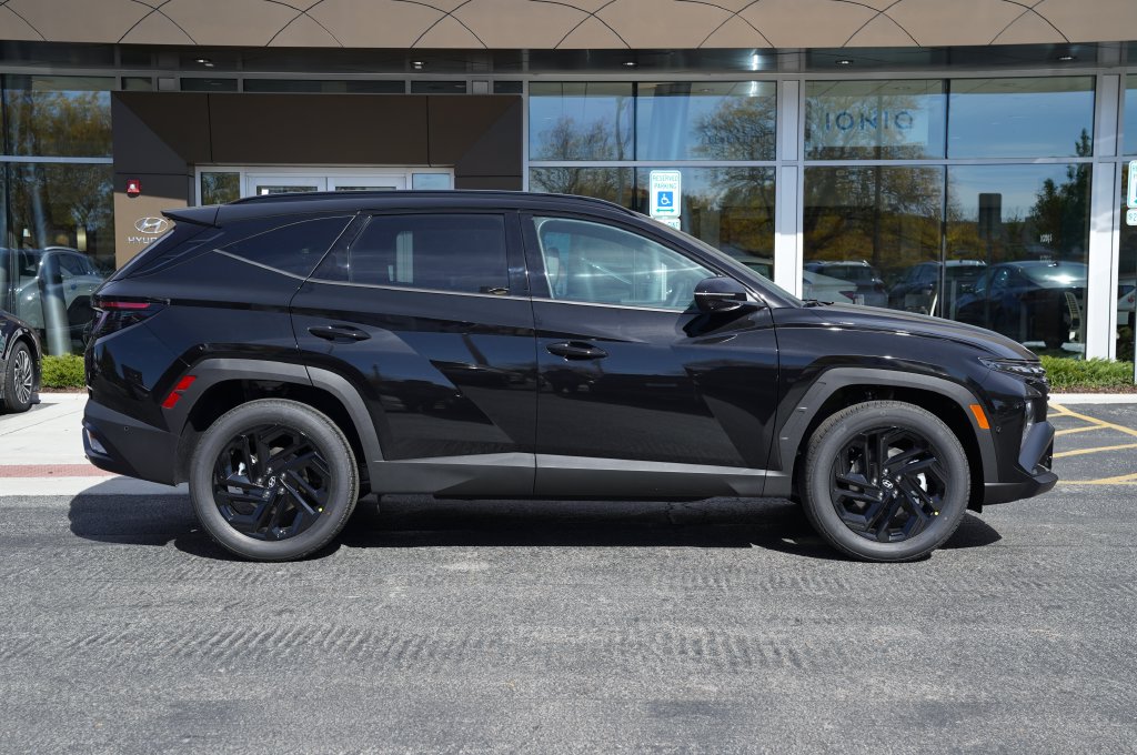 New 2026 Hyundai Tucson Hybrid Limited SUV