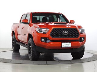 Used 2018 Toyota Tacoma TRD Sport V6 Truck Double Cab for sale near Chicago, Illinois