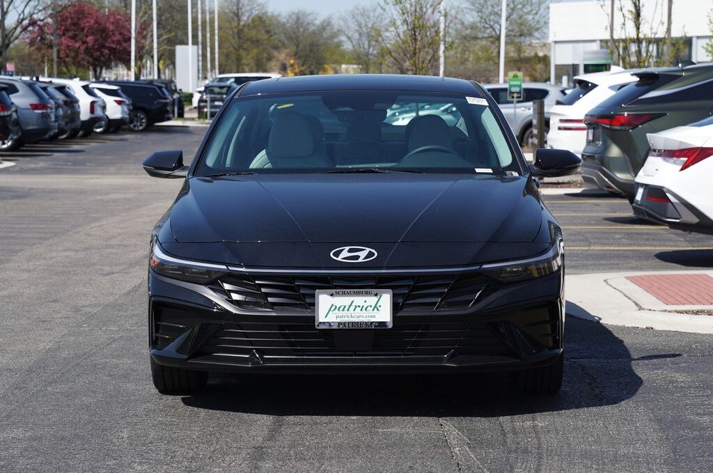 New 2026 Hyundai Elantra Limited Sedan