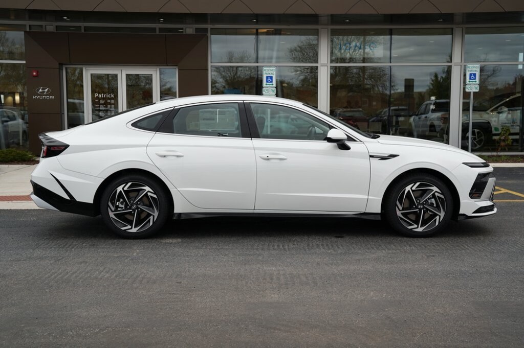 New 2026 Hyundai Sonata SEL Sport Sedan