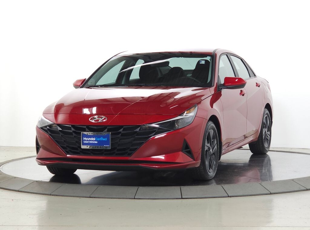 New 2023 Hyundai Elantra SEL Sedan