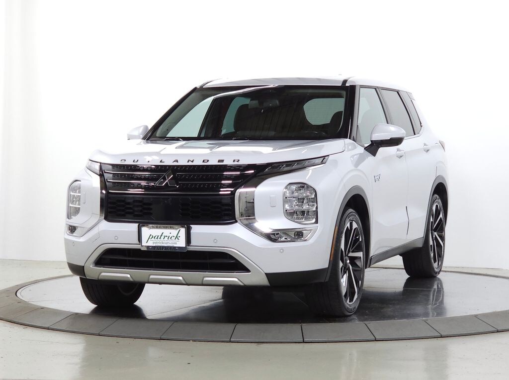 Used 2023 Mitsubishi Outlander Plug-In Hybrid SE SUV