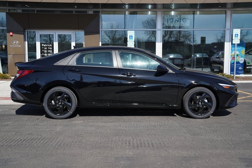 New 2026 Hyundai Elantra SEL Sport Sedan