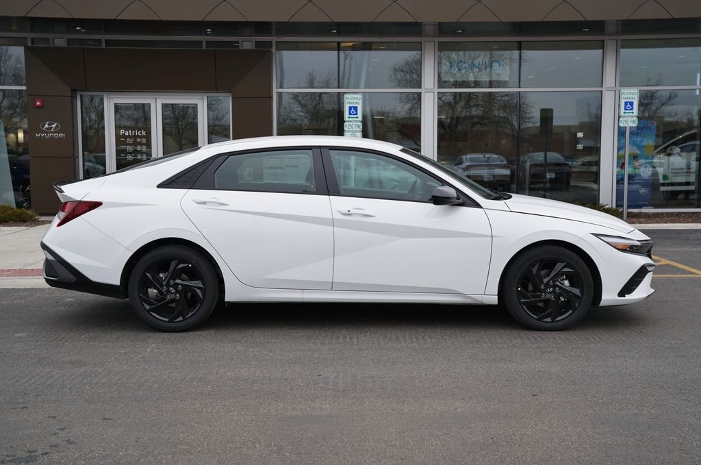 New 2026 Hyundai Elantra SEL Sport Sedan
