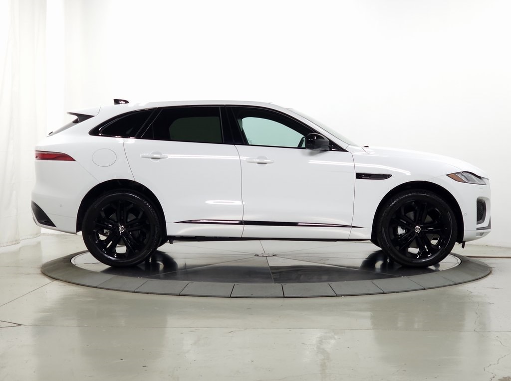 2024 Jaguar F-PACE P250 10