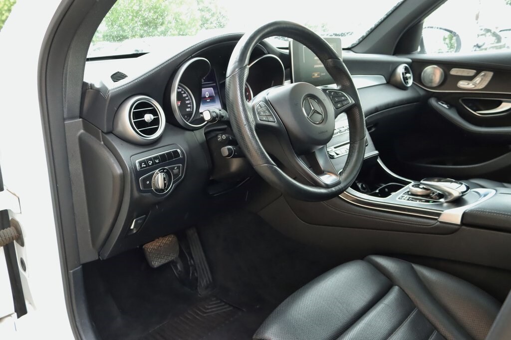 2016 Mercedes-Benz GLC 300 GLC 300 9