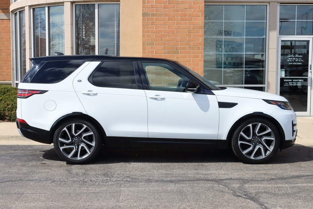 2017 Land Rover Discovery HSE Luxury 7
