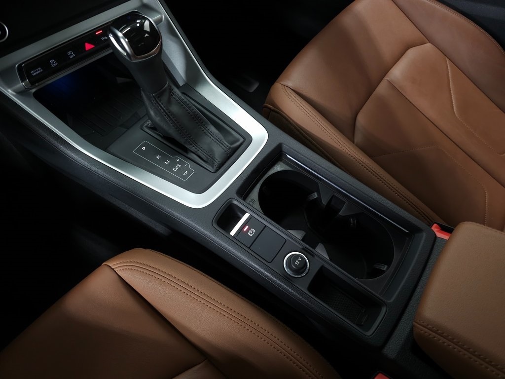 2021 Audi Q3 Premium Plus 32