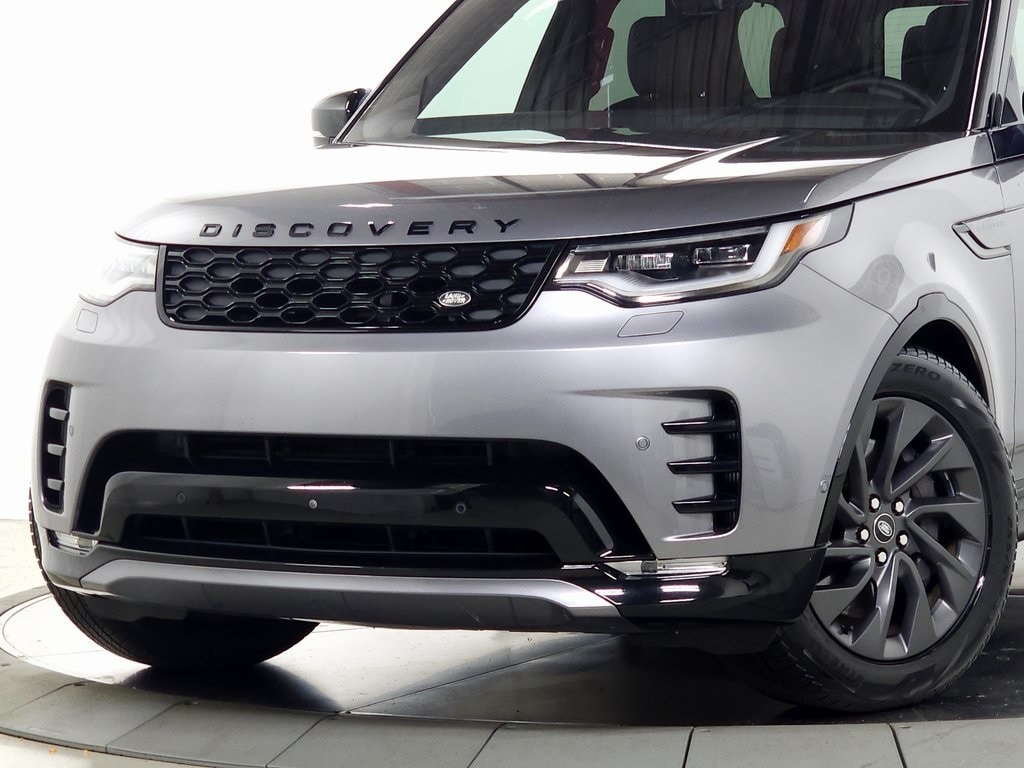 2022 Land Rover Discovery S R-Dynamic 2