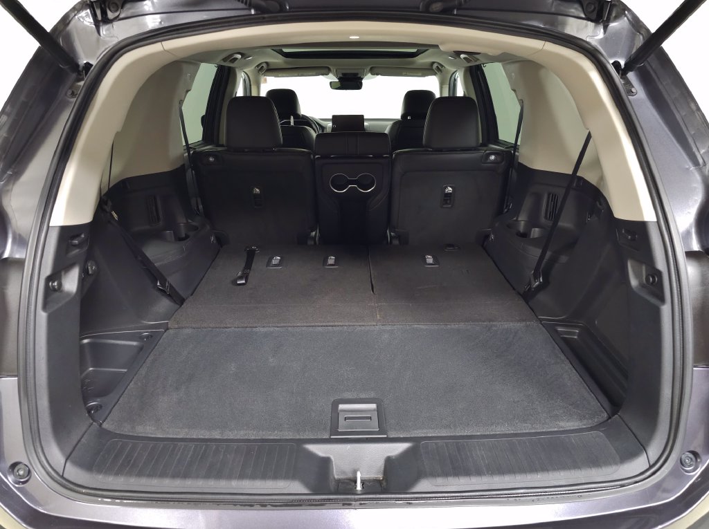 Used 2025 Honda Pilot Elite SUV