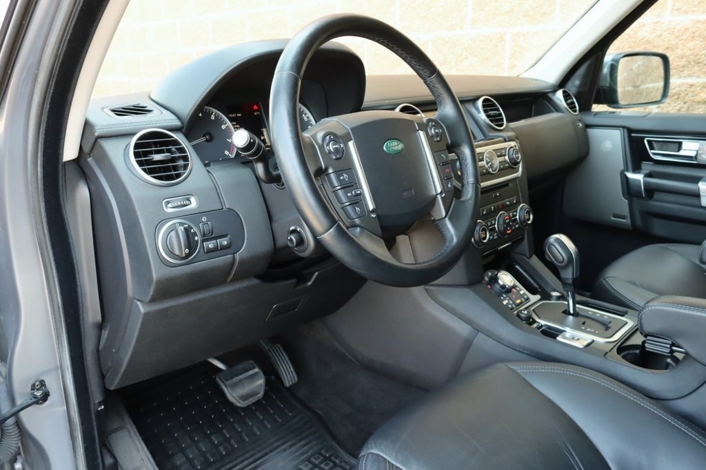 2012 Land Rover LR4 V8 12