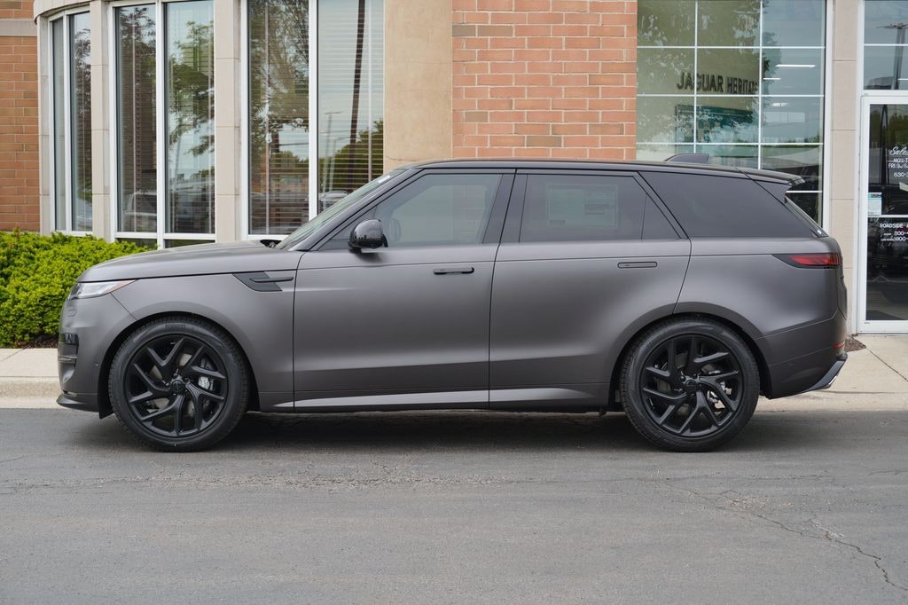 New 2026 Land Rover Range Rover Sport P400 Dynamic SE SUV