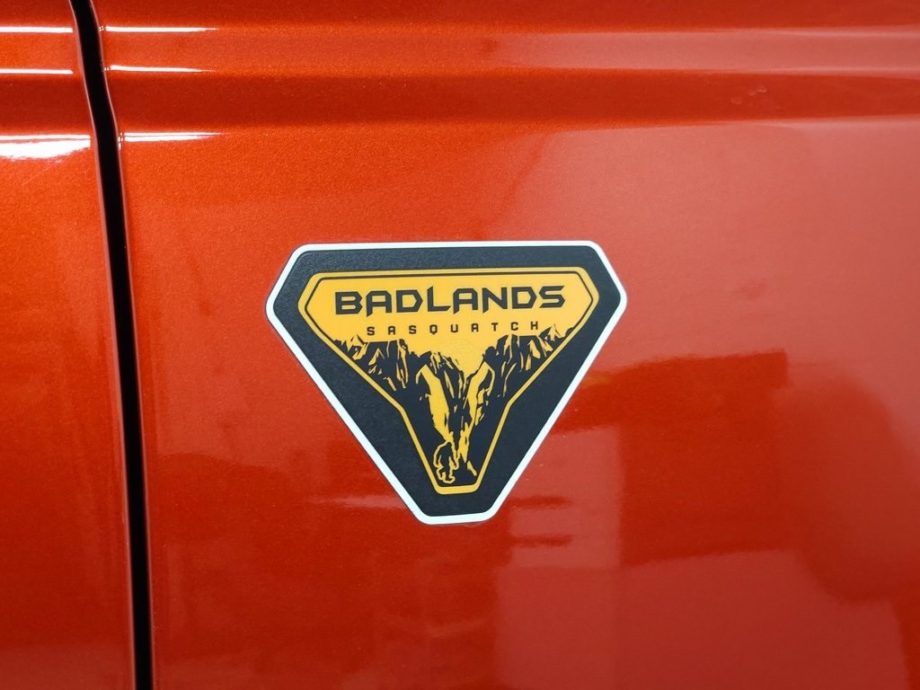 2022 Ford Bronco Badlands 11