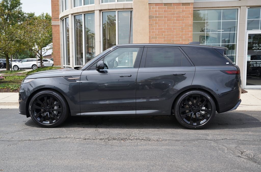 New 2026 Land Rover Range Rover Sport P400 Dynamic SE SUV