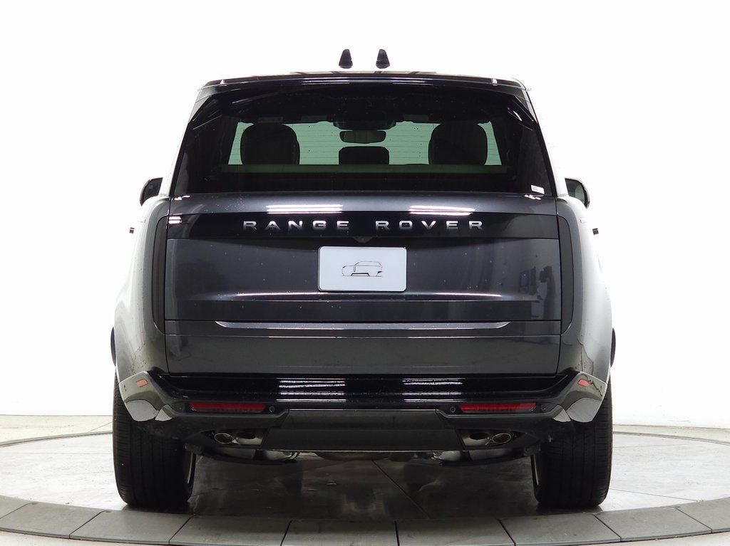 New 2025 Land Rover Range Rover P530 SE SUV