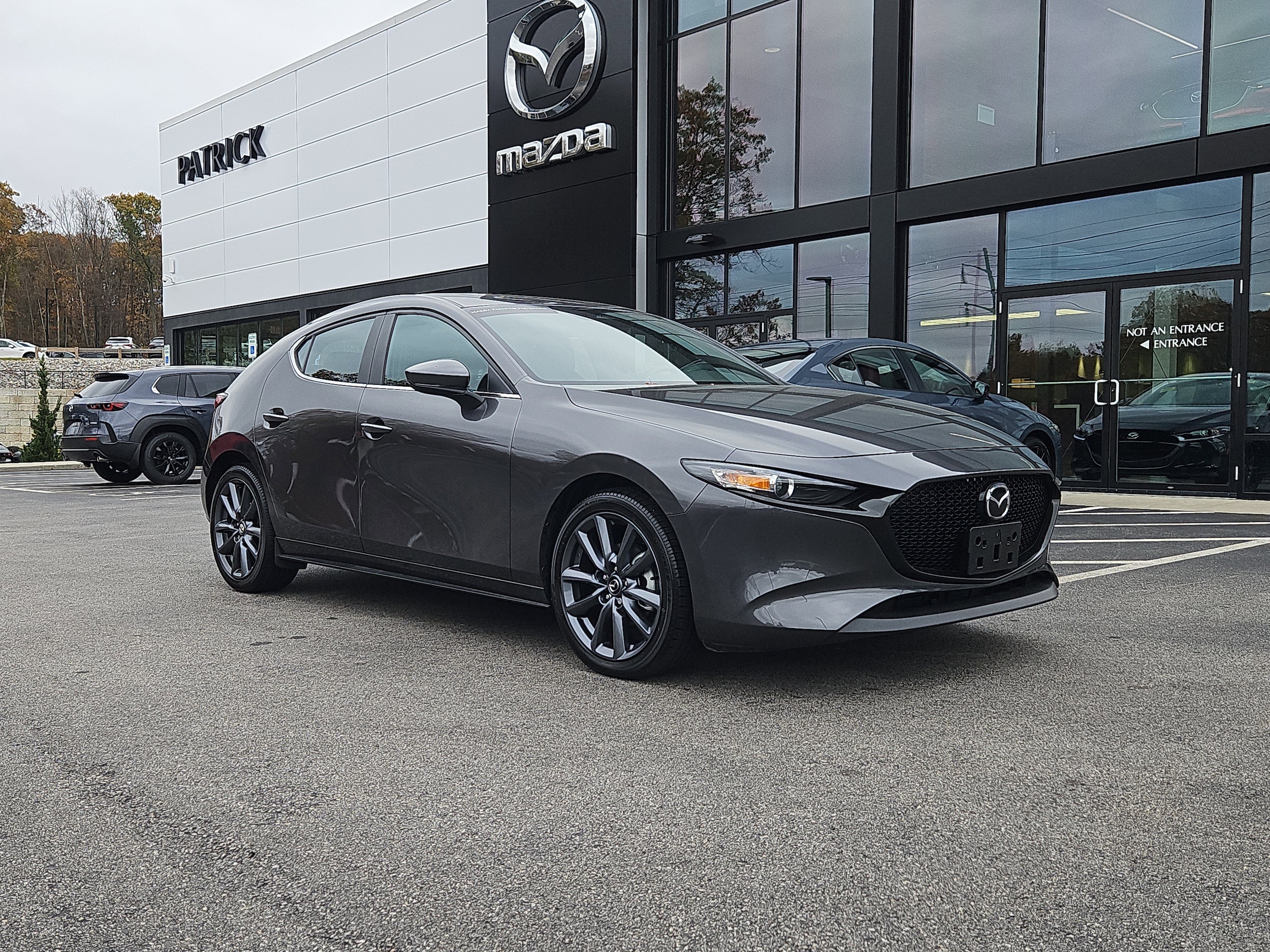 2025 Mazda Mazda3 Preferred's photo