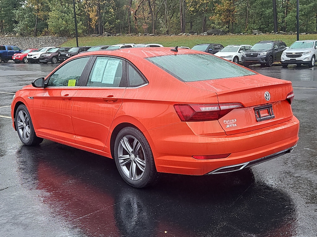 Used 2021 Volkswagen Jetta R-Line 4D Sedan