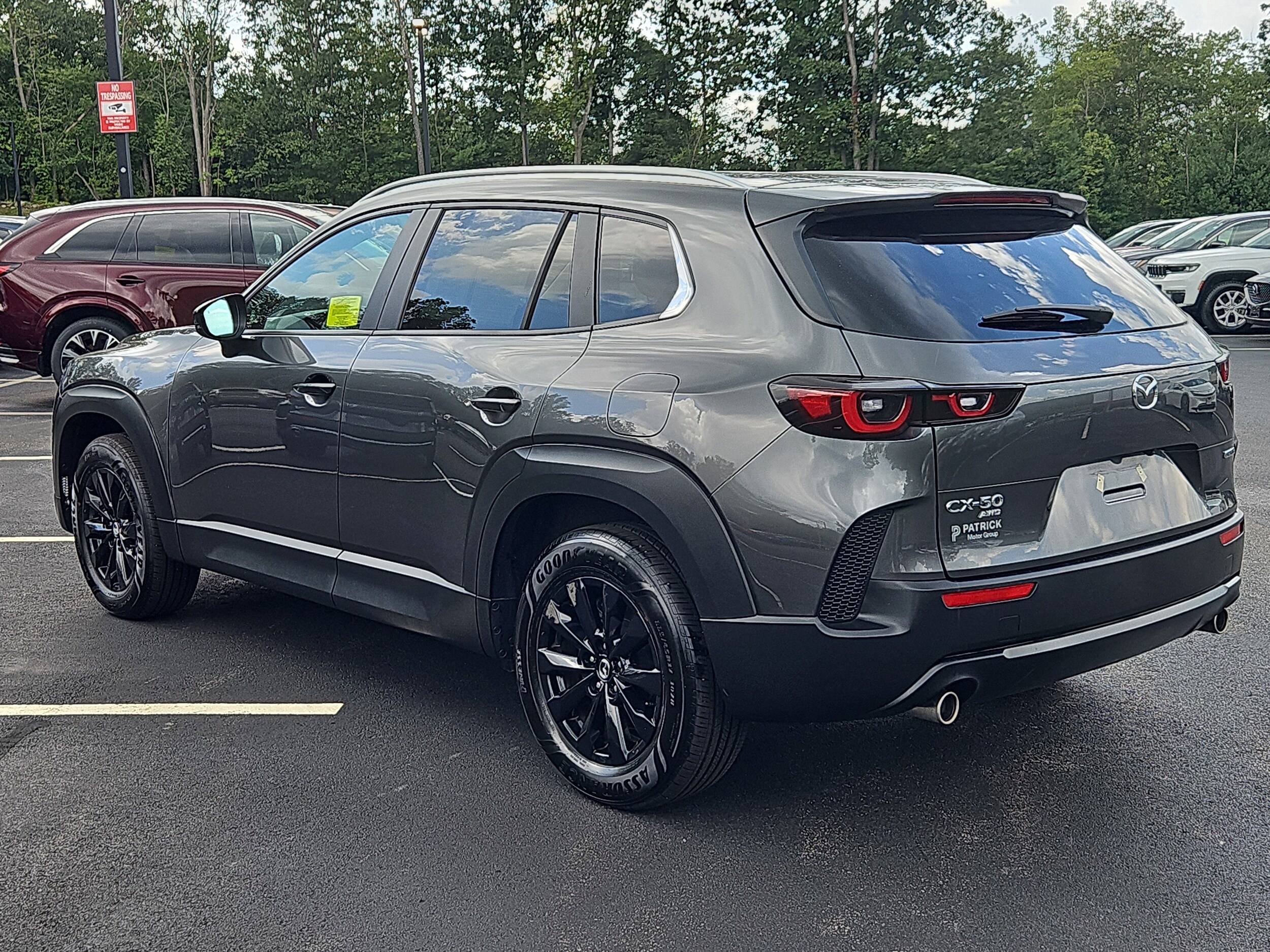 2025 Mazda CX-50 2.5 Select photo 2