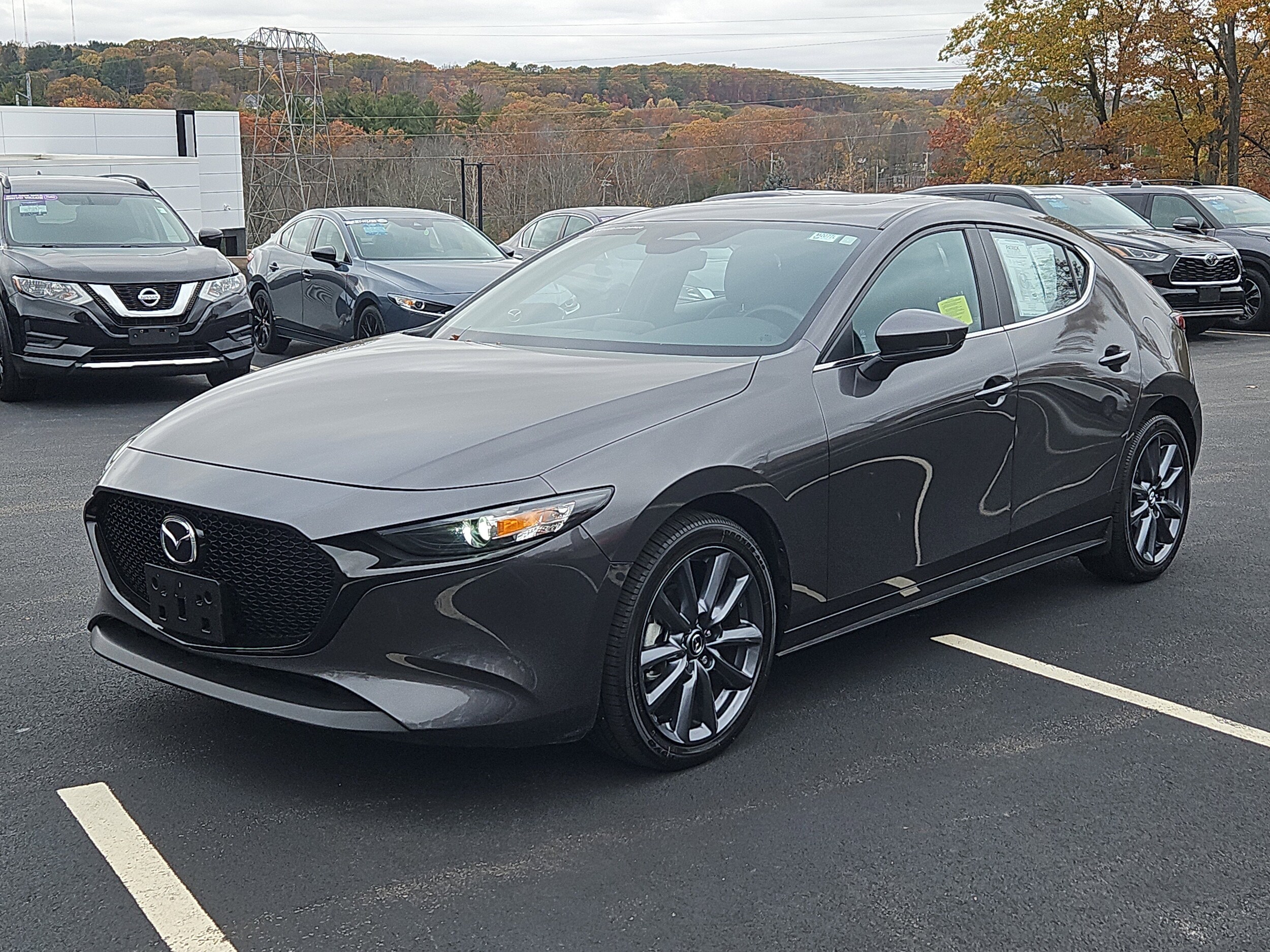 2025 Mazda Mazda3 2.5 s Preferred photo 2