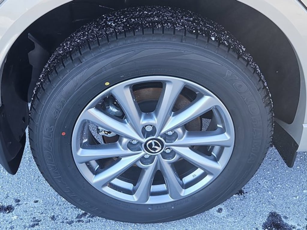 New 2025 Mazda CX-5 2.5 S Preferred AWD Sport Utility