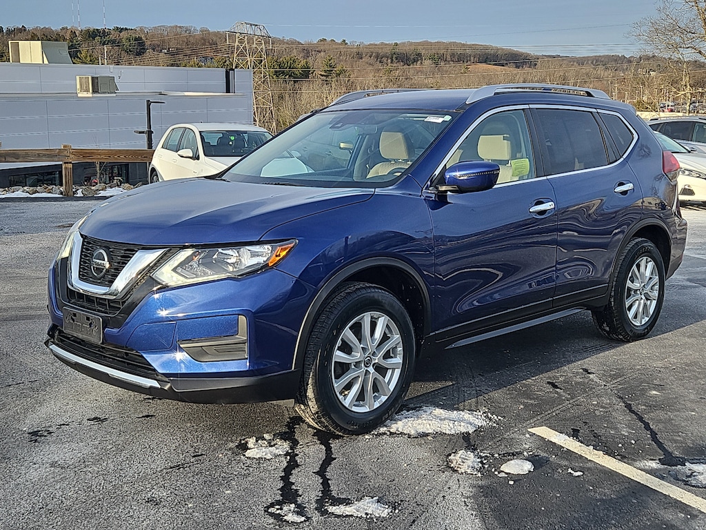 Used 2020 Nissan Rogue SV 4D Sport Utility