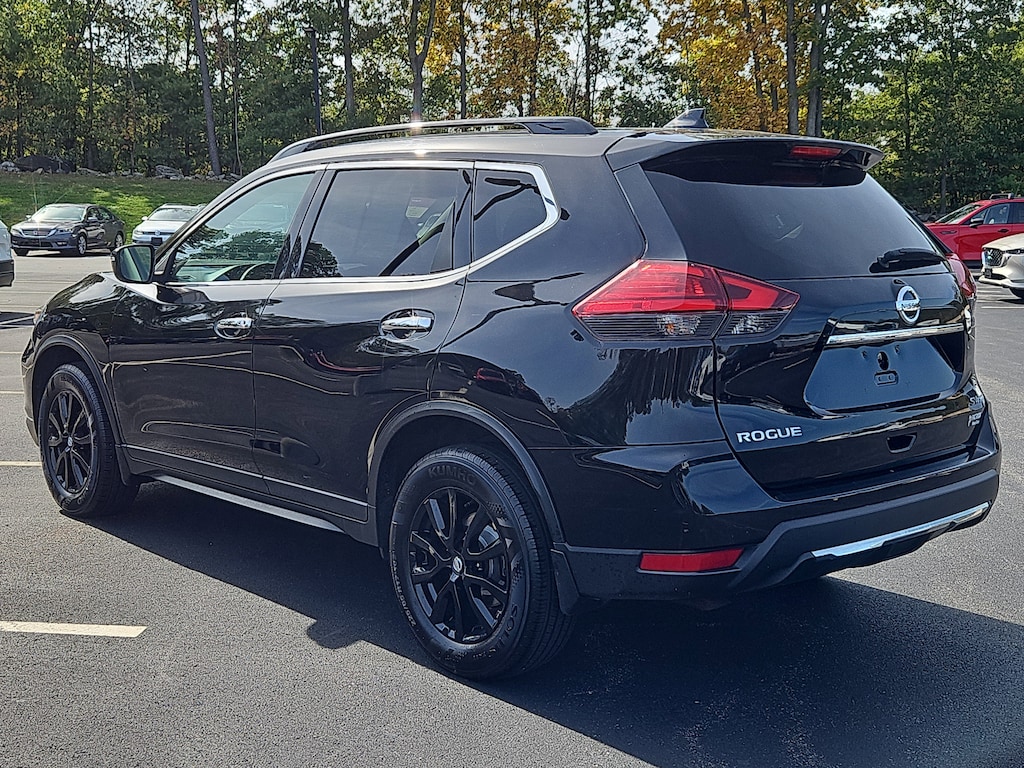 Used 2017 Nissan Rogue SV 4D Sport Utility