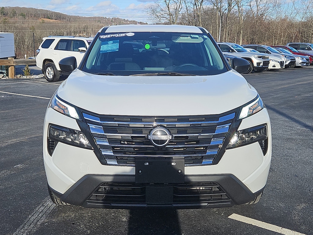 Used 2024 Nissan Rogue S 4D Sport Utility