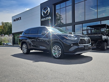 2022 Toyota Highlander Platinum 4D Sport Utility