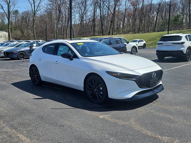 2026 Mazda CX-3 Premium Plus 2.5 AT 5-Door SKYACTIV AWD's photo