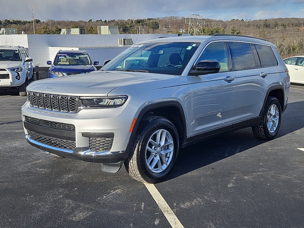 Used 2024 Jeep Grand Cherokee L Laredo 4D Sport Utility