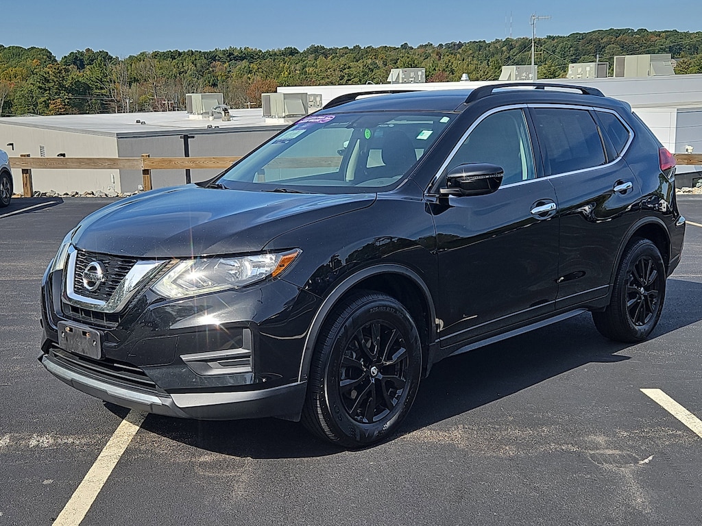 Used 2017 Nissan Rogue SV 4D Sport Utility