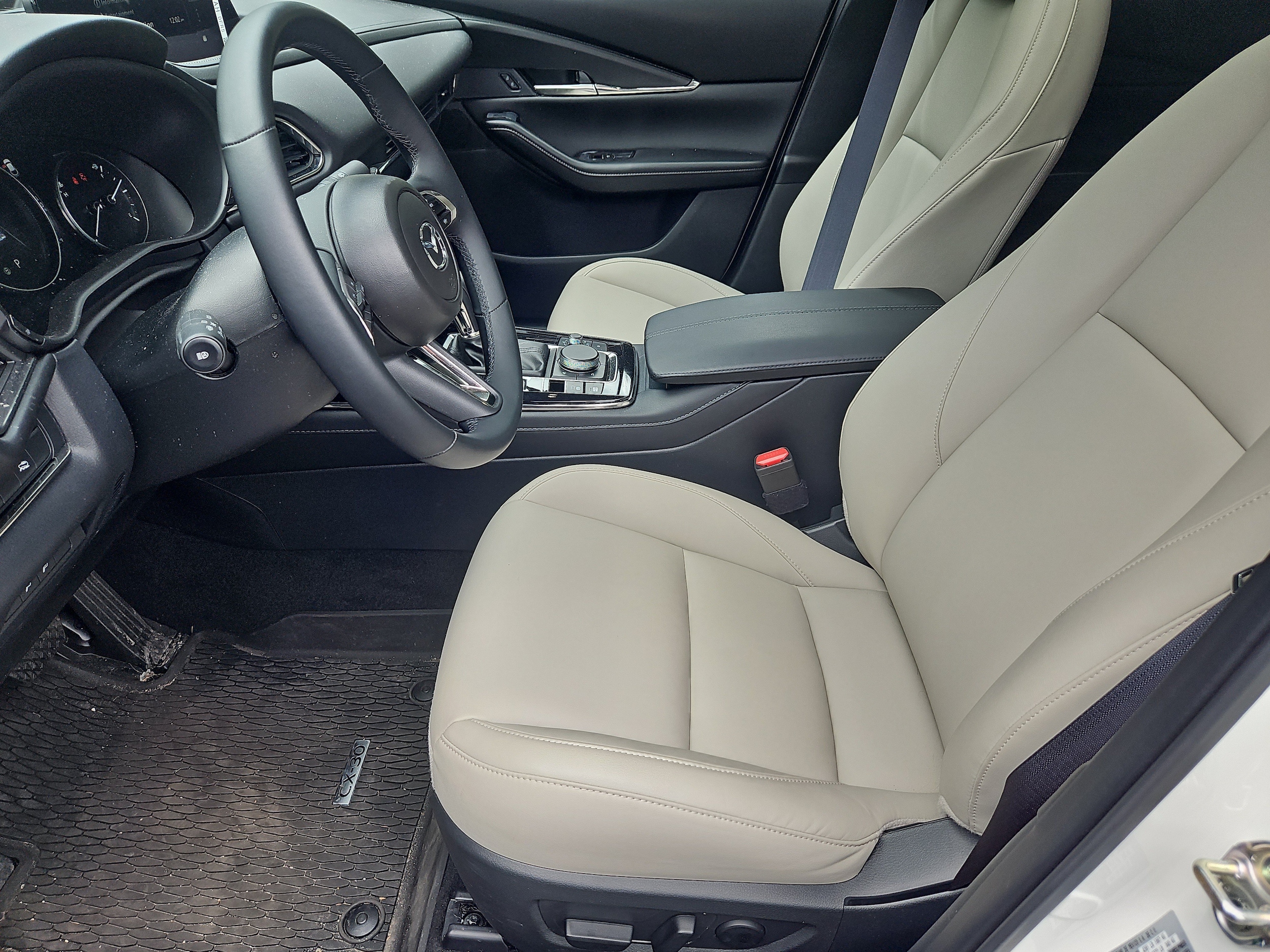 2025 Mazda CX-30 Preferred - Photo 29