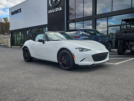 2025 Mazda MX-5 MIATA Club CONVERTIBLE