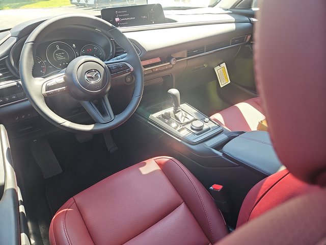 2026 Mazda CX-30 Carbon Edition - Photo 6