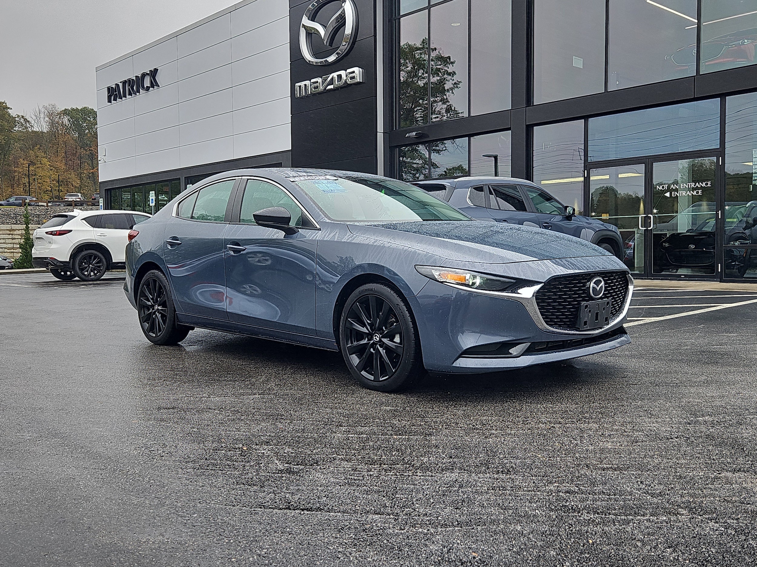 2022 Mazda Mazda3 Carbon Edition