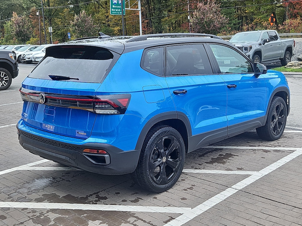 Certified 2025 Volkswagen Taos 1.5T SE Black SUV