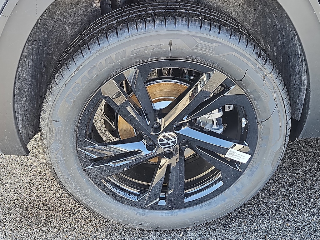 New 2026 Volkswagen Atlas Cross Sport 2.0T SEL R-Line Black SUV