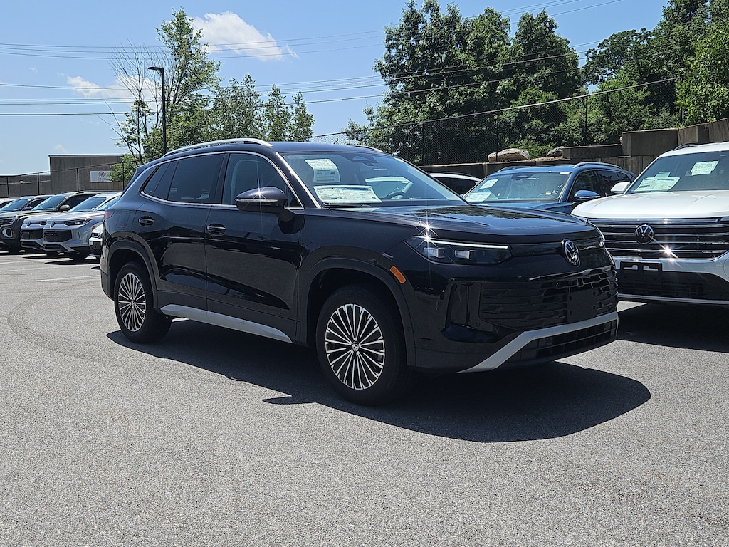 New 2026 Volkswagen Tiguan 2.0T S SUV