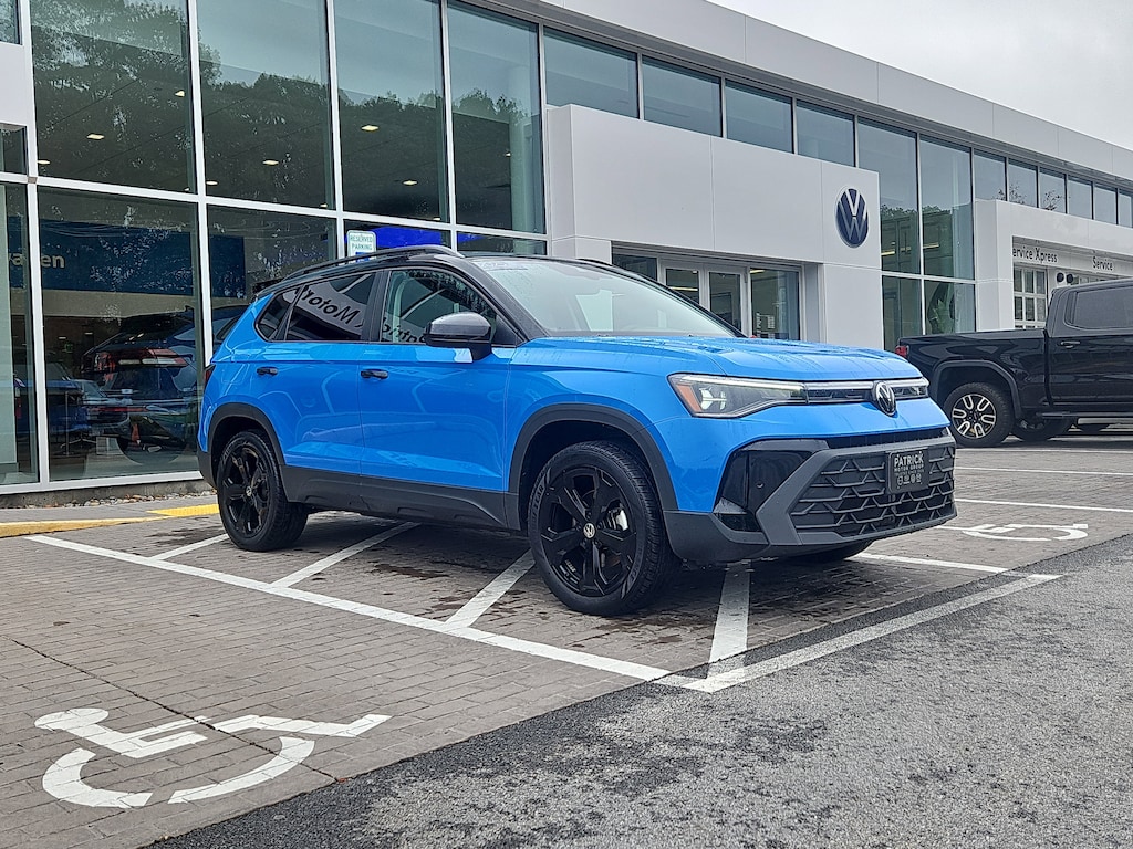 Certified 2025 Volkswagen Taos 1.5T SE Black SUV