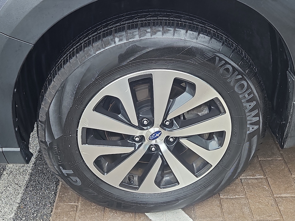 Used 2024 Subaru Outback Premium SUV