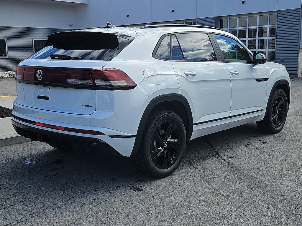 New 2026 Volkswagen Atlas Cross Sport 2.0T SEL R-Line Black SUV