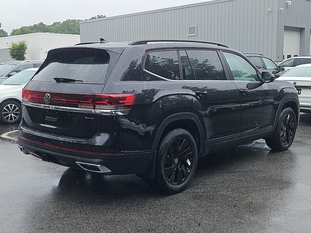 New 2026 Volkswagen Atlas SE w/Technology SUV