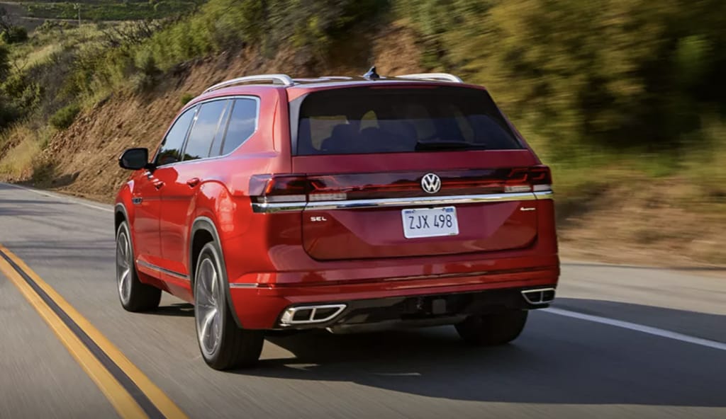 2024-vw-atlas-cruising-rear.png