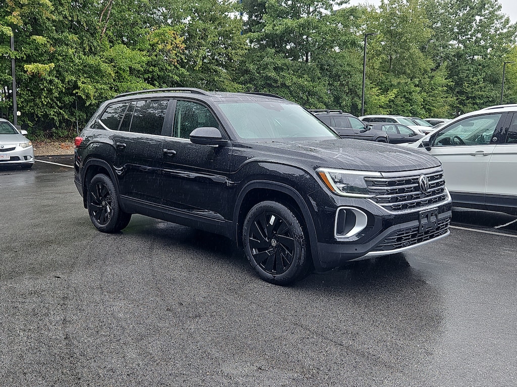 New 2026 Volkswagen Atlas SE w/Technology SUV