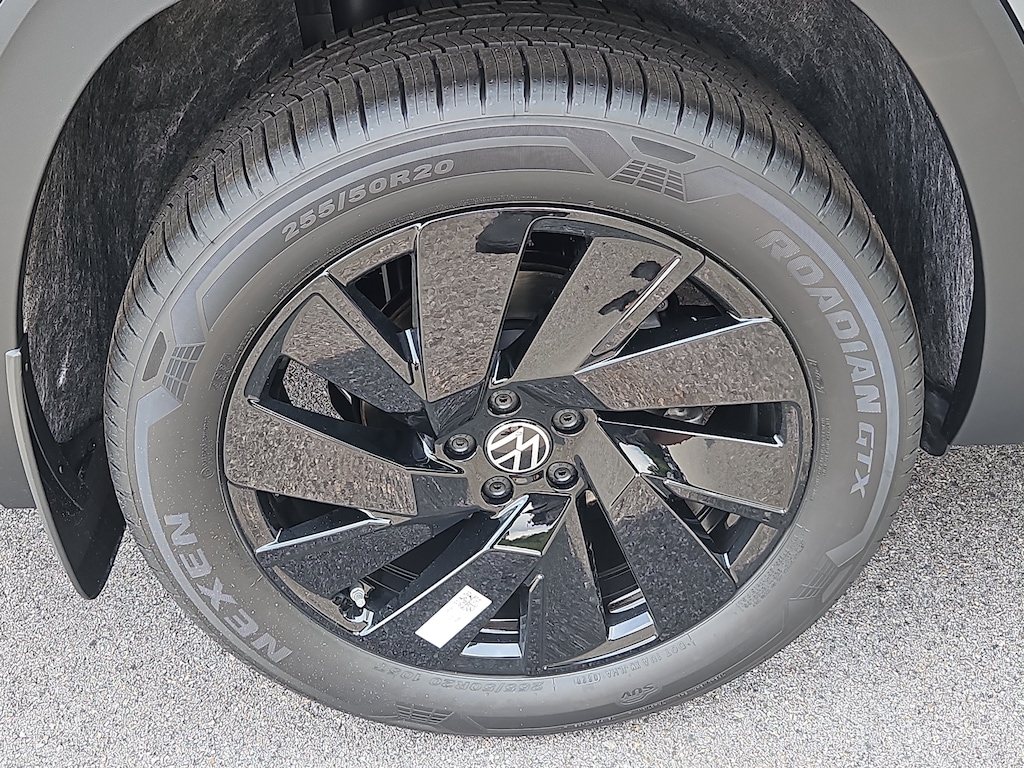 New 2026 Volkswagen Atlas SE w/Technology SUV