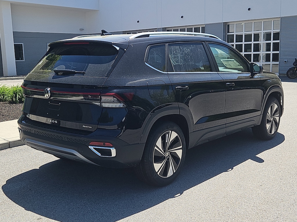 New 2026 Volkswagen Taos 1.5T SE SUV